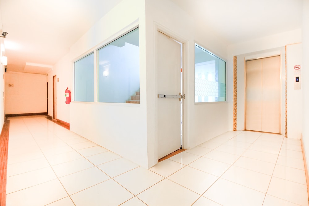 Capital O 411 Grandview Condo 15 14/58