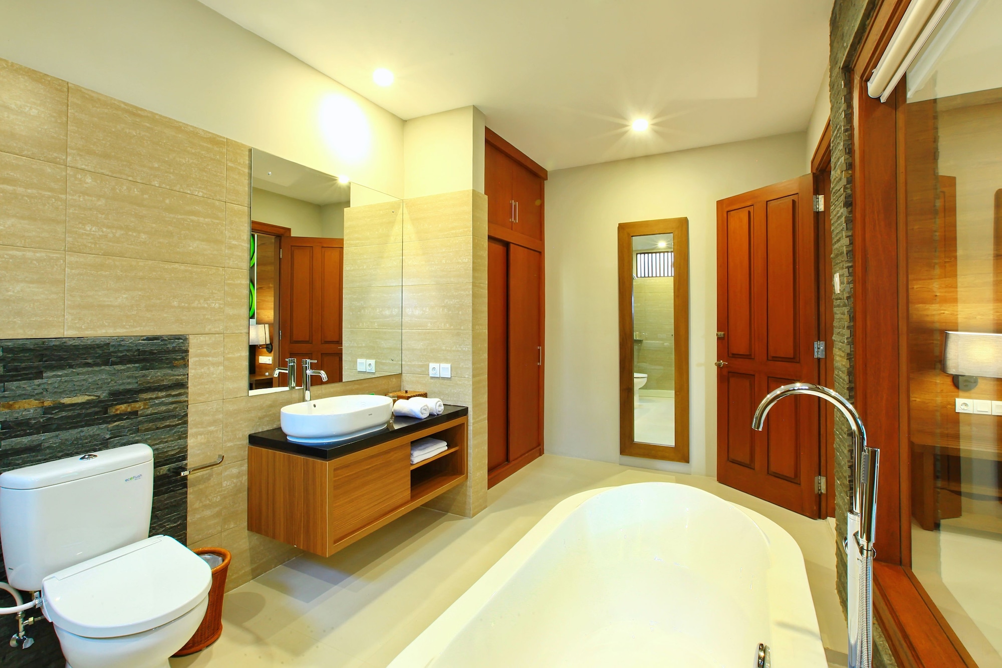 جناح بريميير بسرير كينج بغرفة نوم واحدة، Mutiara Bali Boutique Resort Villa Spa 5/6