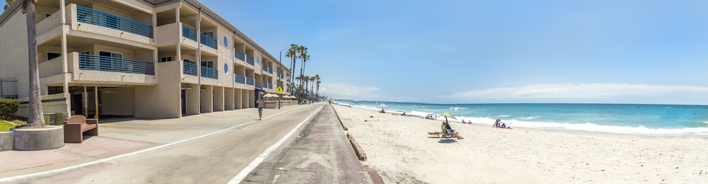 Southern California Beach Club 8/73