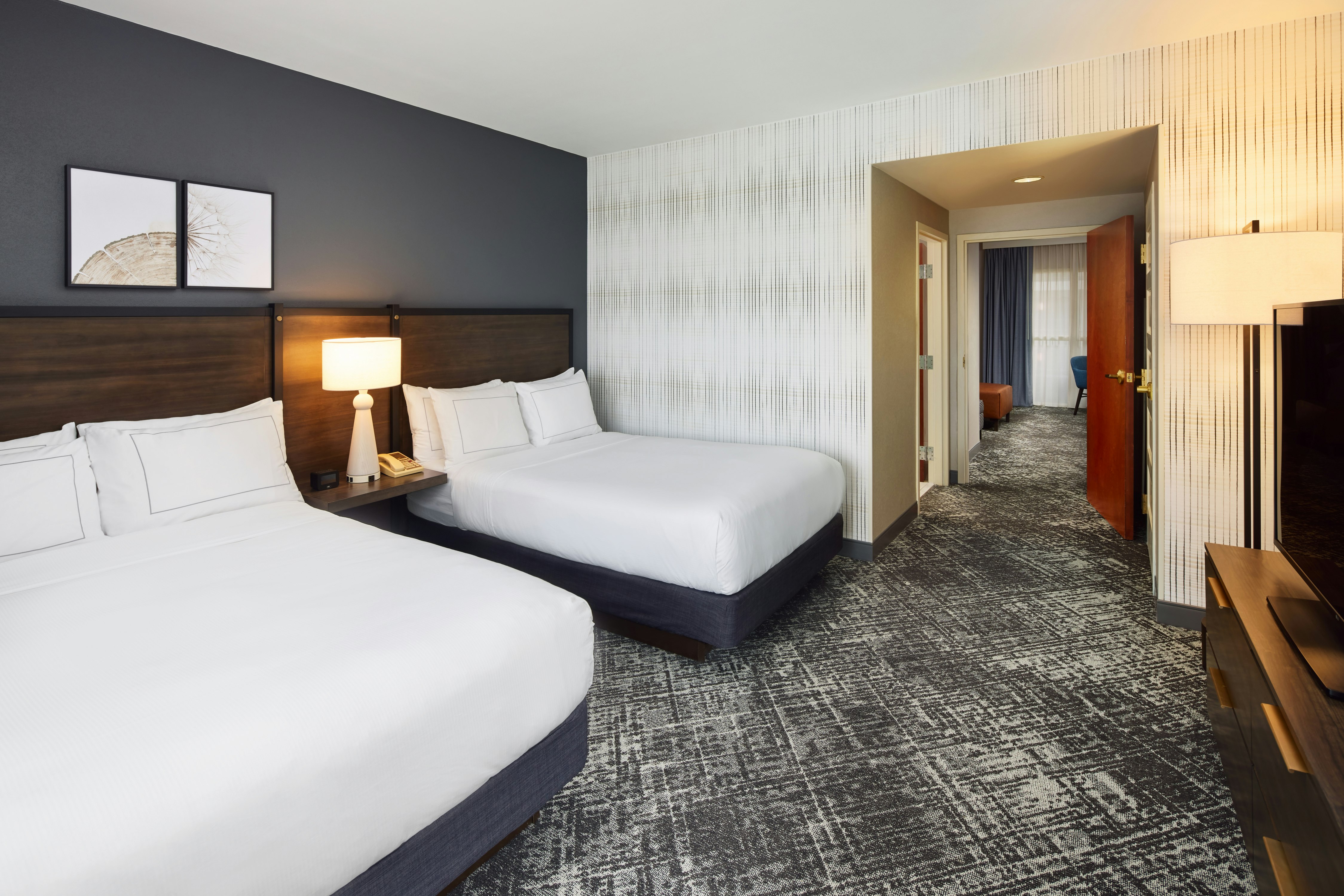 2 ROOMS, SUITE, 2 DOUBLE BEDS