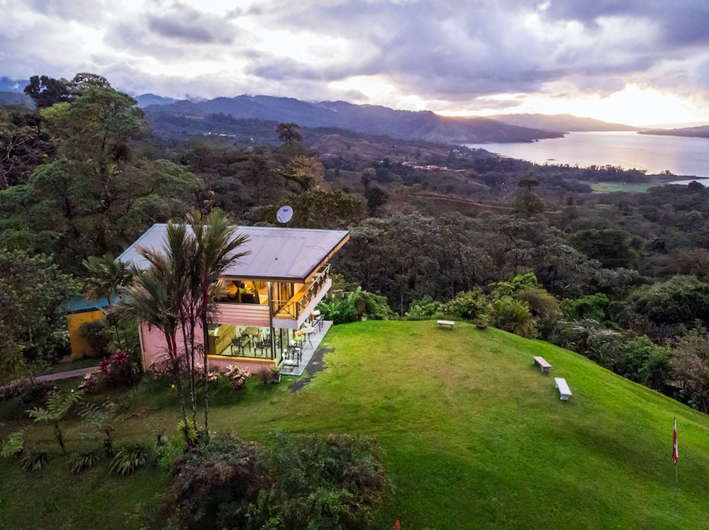 Arenal Tropical Garden 43/50