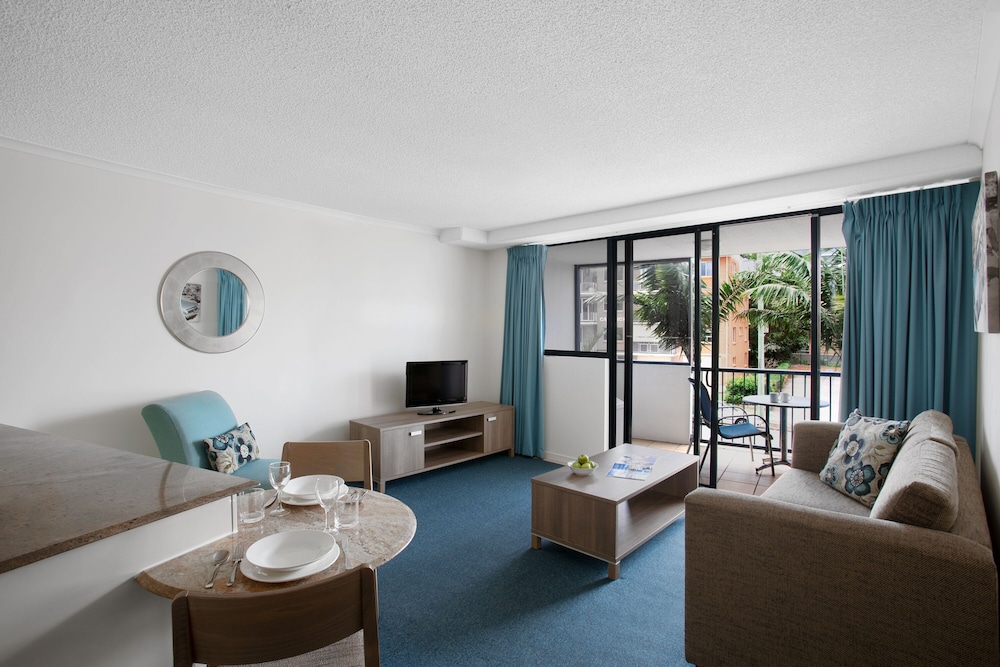 Breakfree Grand Pacific Caloundra 33/66
