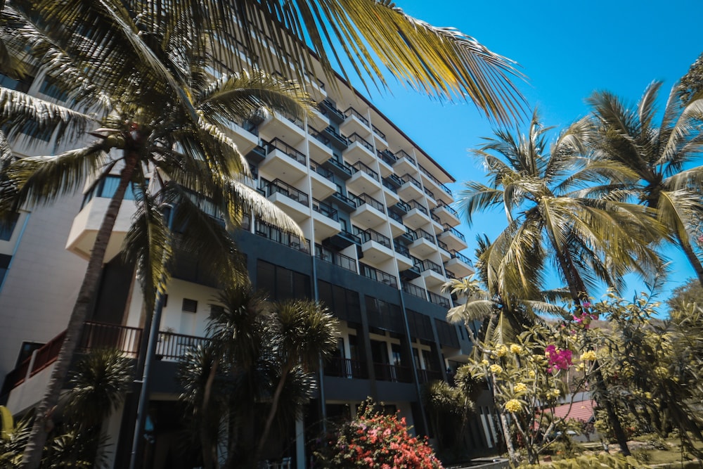La Prima Hotel Flores 2/76