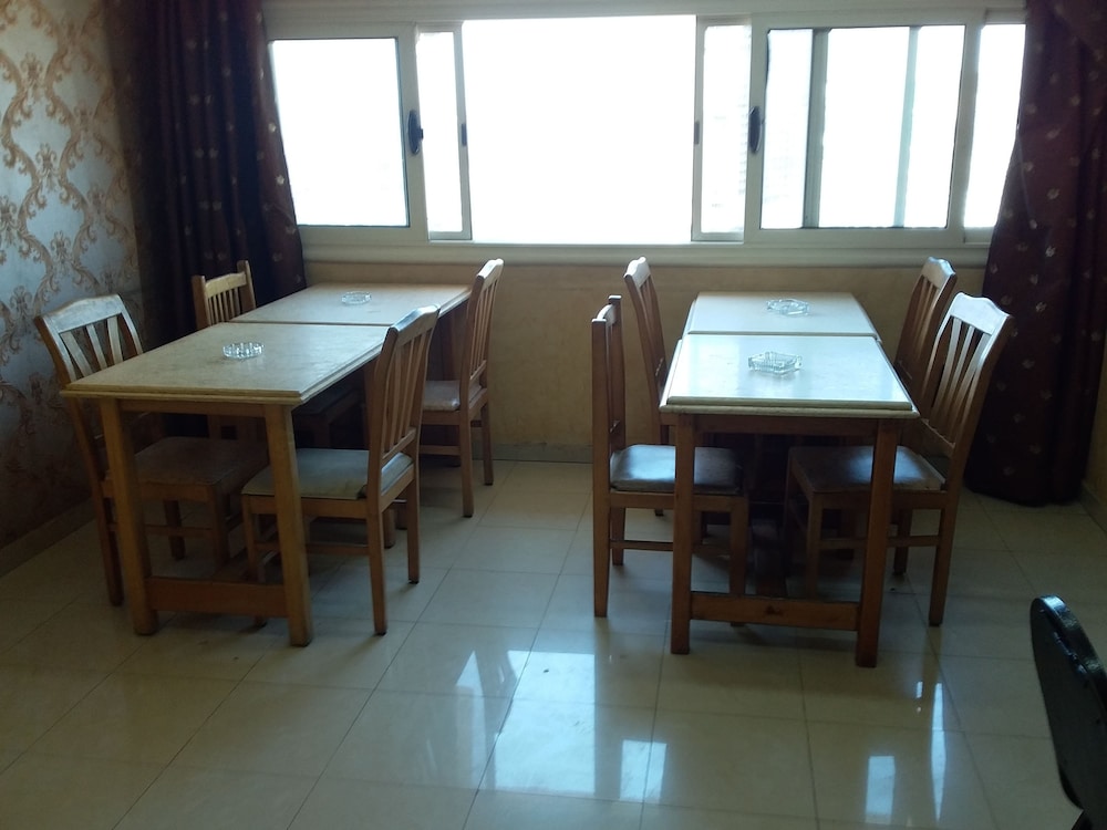Isis Hotel 2 - Hostel 39/50