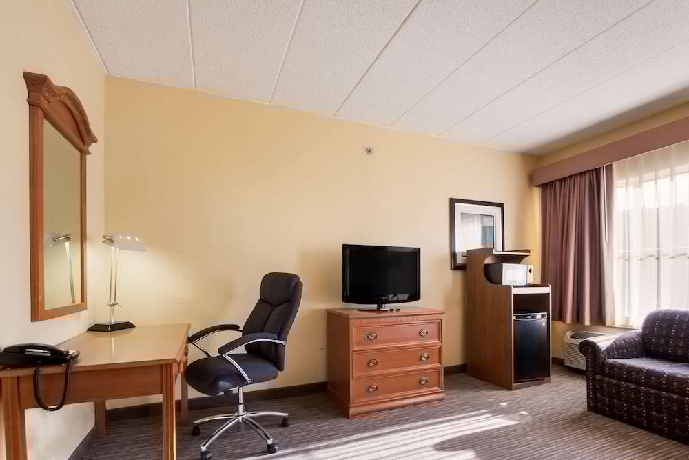 Quality Inn & Suites CVG Airport 22/30