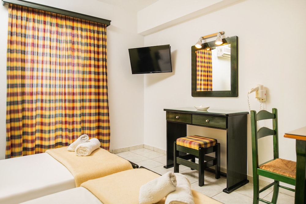 Sea View Hotel 36/61