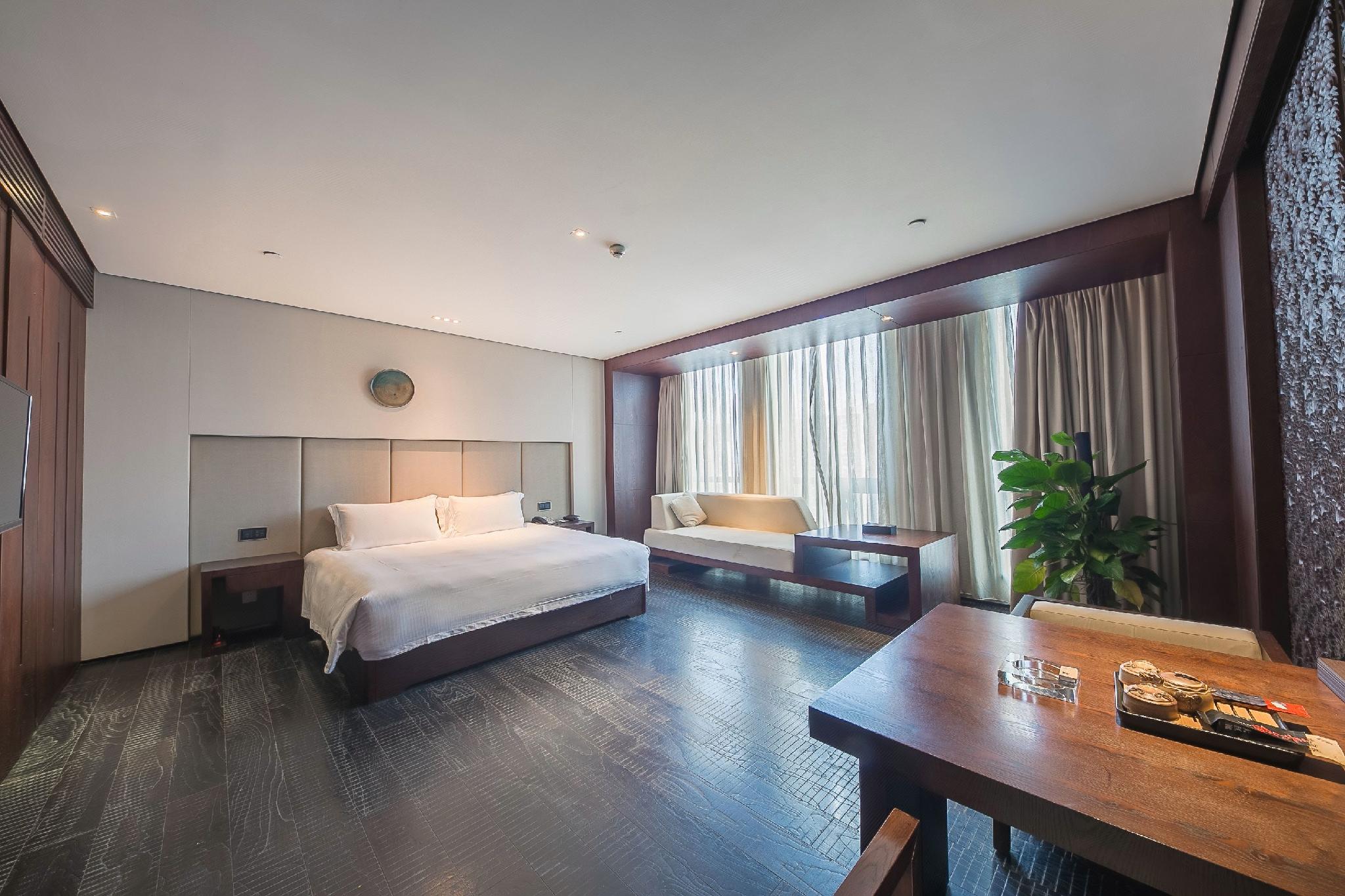 Le Noble Hotel 10/45