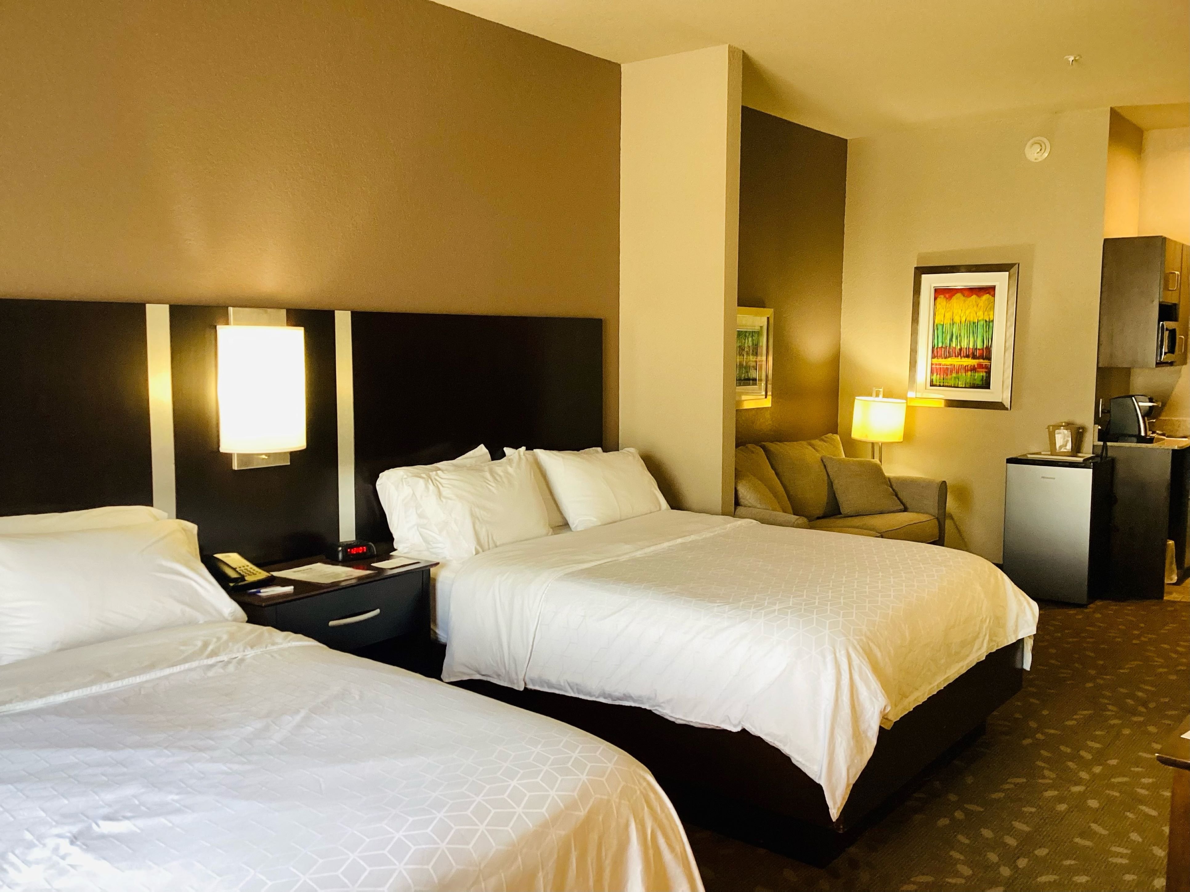 Holiday Inn Express Hotel And Suites Saint Robert Leonard Wood 12/50