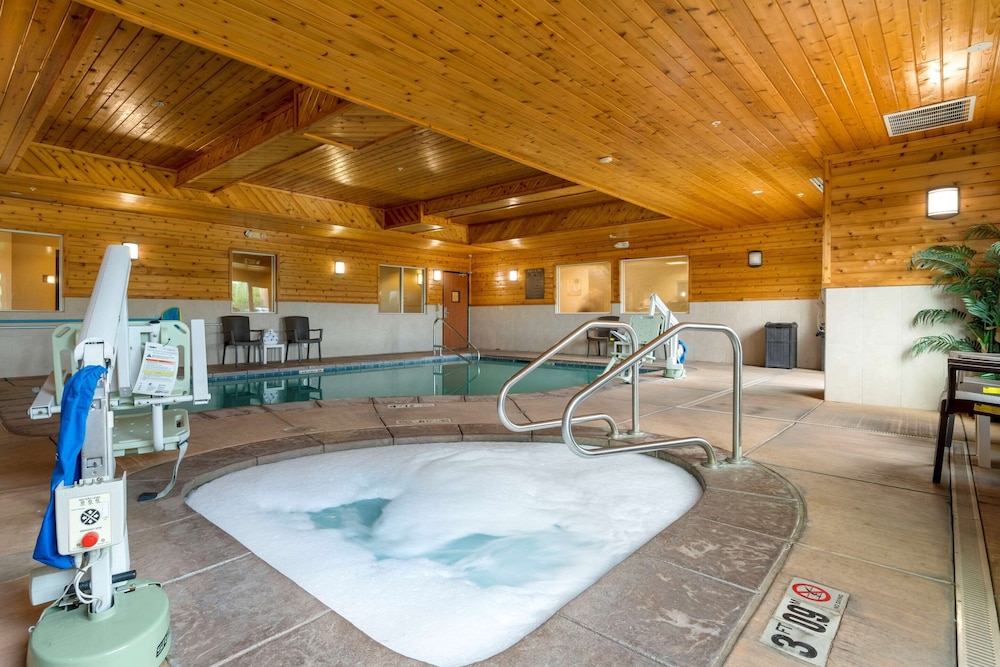 Comfort Suites Redding - Shasta Lake 5/52