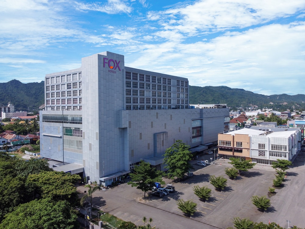FOX Hotel Gorontalo 3/45