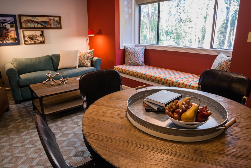 Chaminade Resort and Spa 46/73