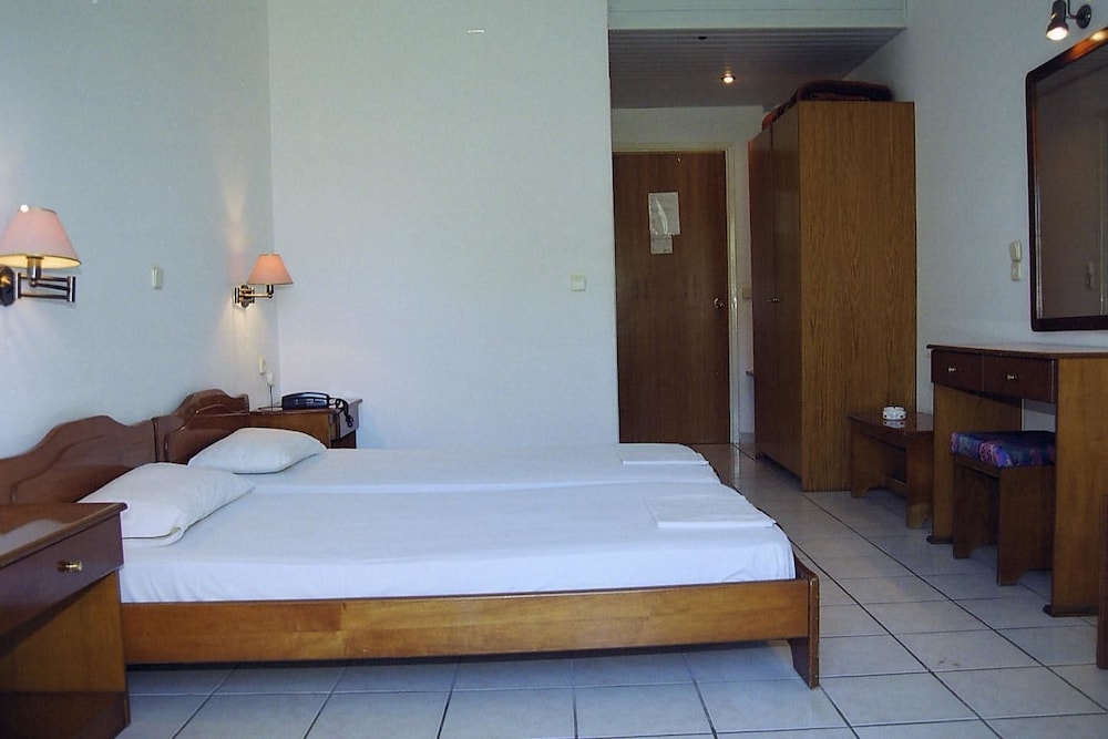 Hotel Sydney Greece 18/38