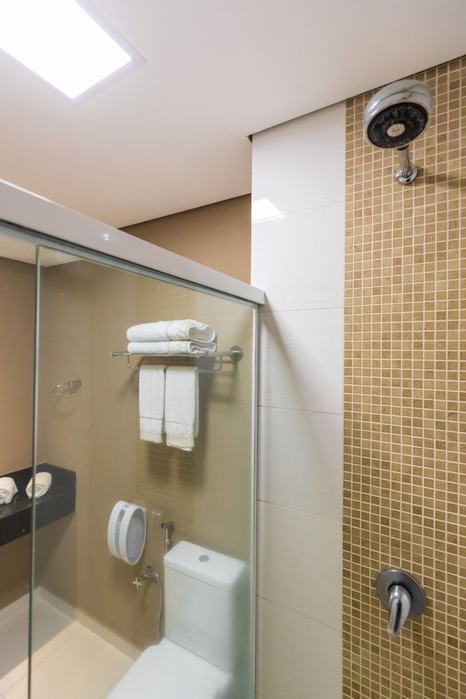 Viale Tower Hotel 53/53