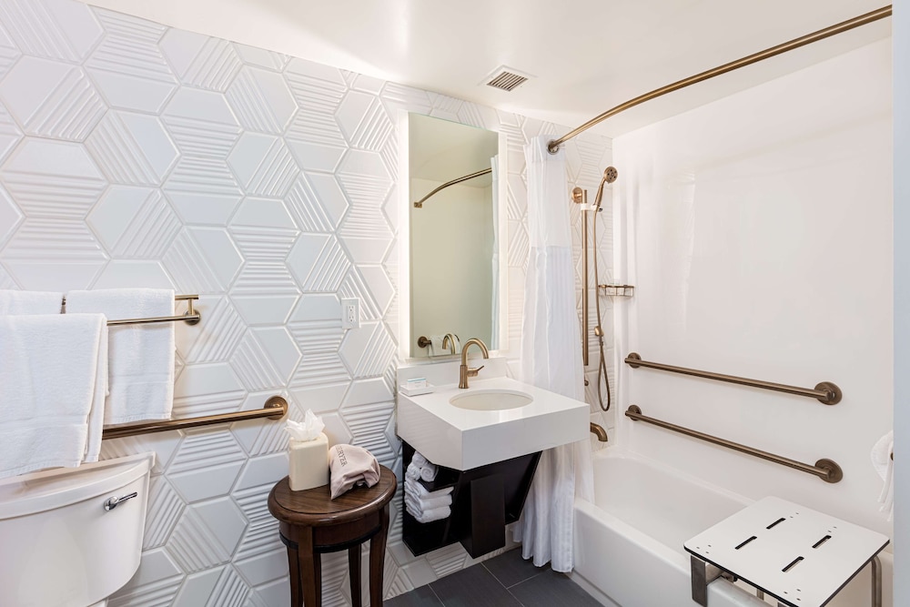 Hilton Garden Inn Los Angeles Hollywood 13/41