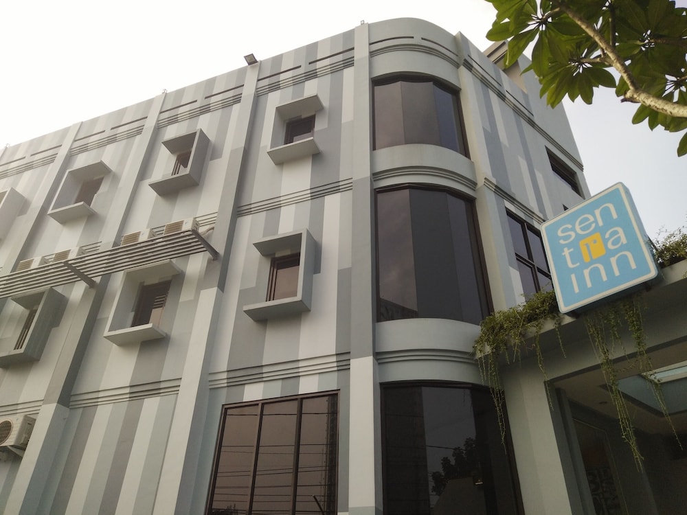 Sentra Inn Bandung 1/18