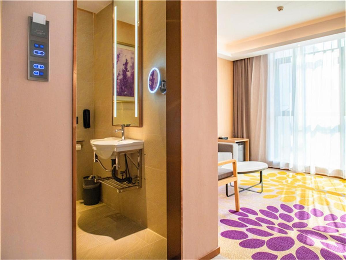 Lavande Hotel (Jiangmen Golf Club) 54/54