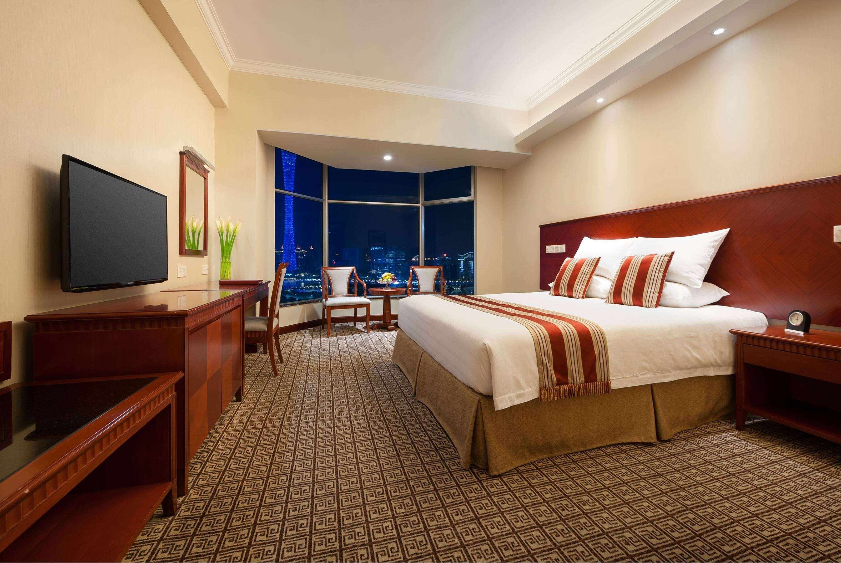 Business, King Bed, Canton Tower View