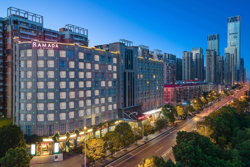 Ramada by Wyndham Changsha Financial Center 4/25