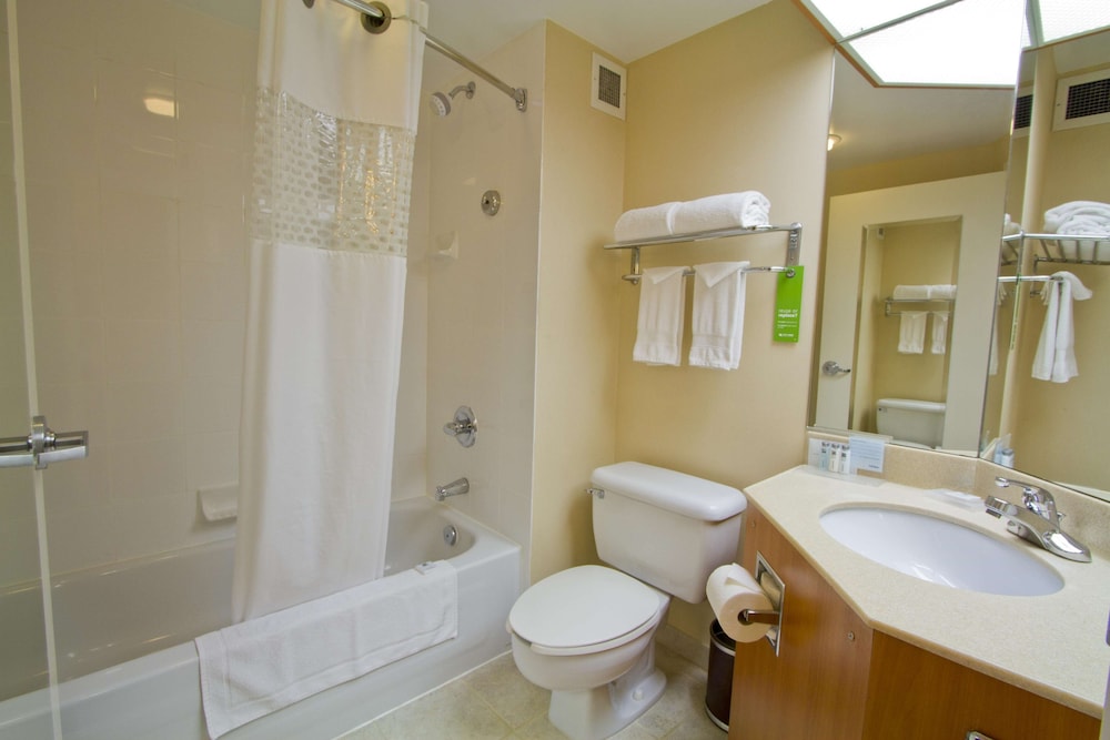 Hampton Inn By Hilton Vancouver Airport/Richmond 6/27