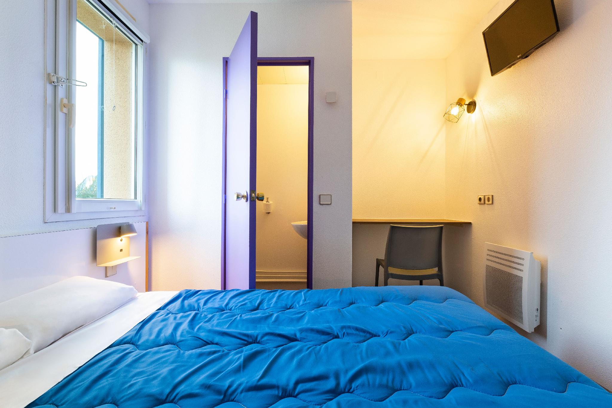 Standard, Double Bed