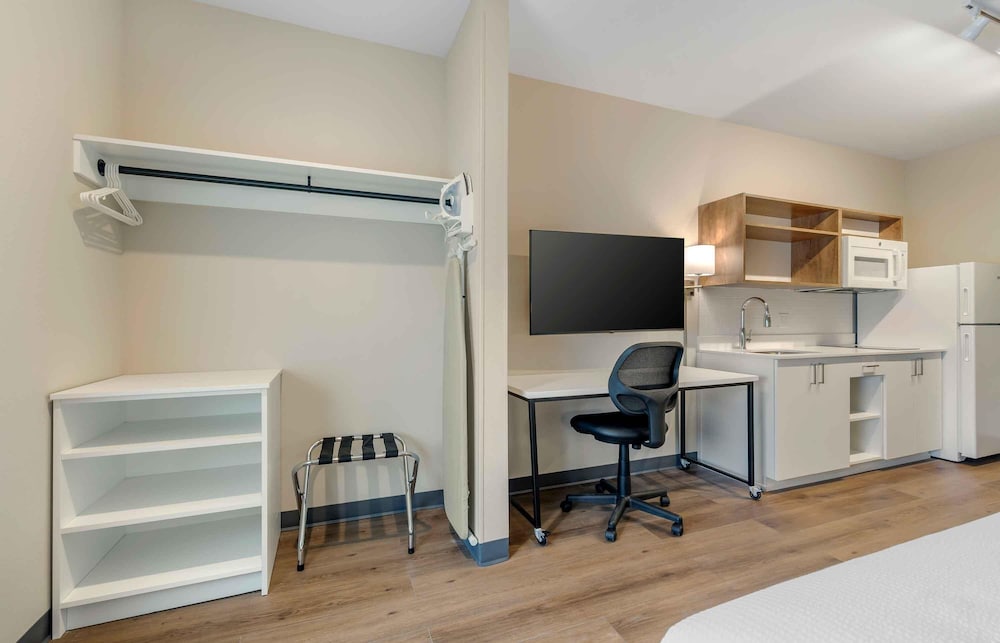 Extended Stay America Premier Suites- Phoenix - Chandler - Airport 36/50