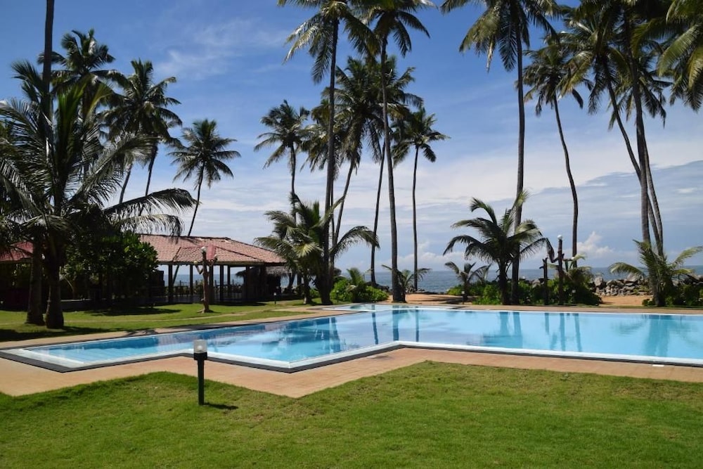 Sanmali Beach 31/41