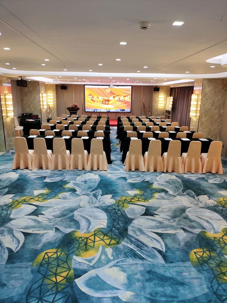 Global Business Hotel 46/49