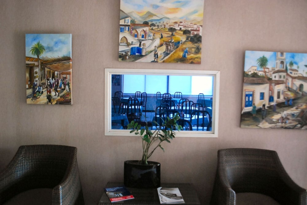 San Remo Hotel 34/38