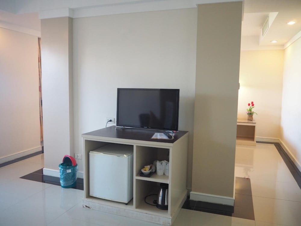 Ton Koon Hotel 39/46
