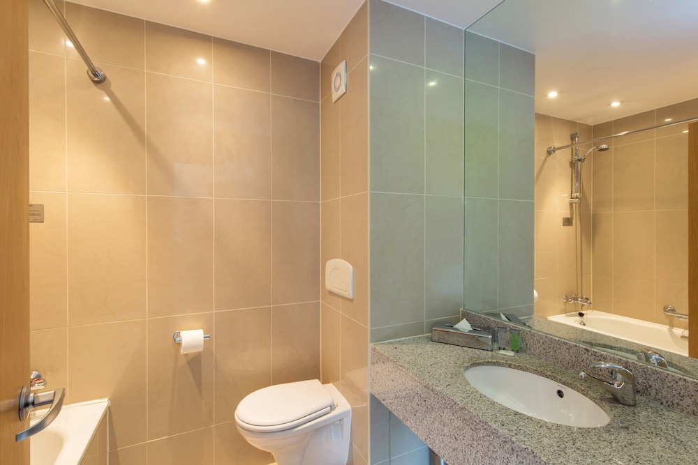 Wilton Hotel Bray 36/69