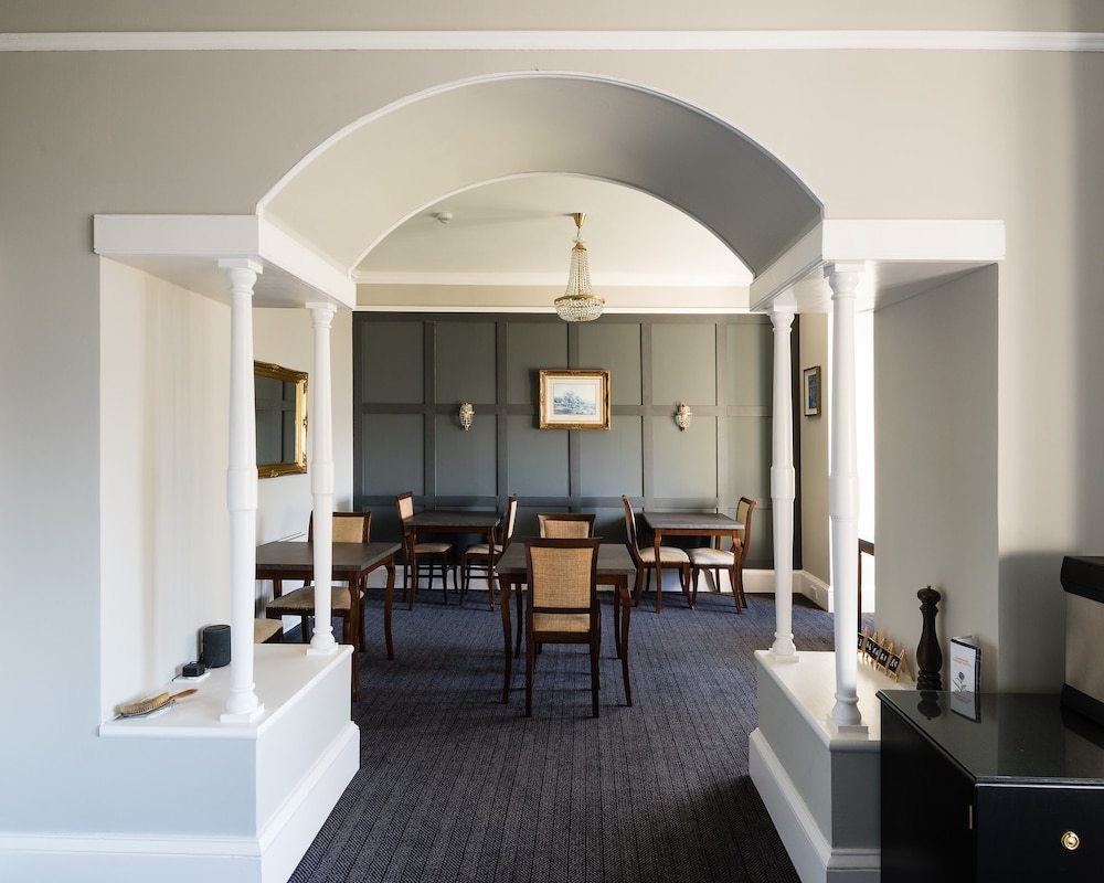 Sunbank House Hotel 55/75