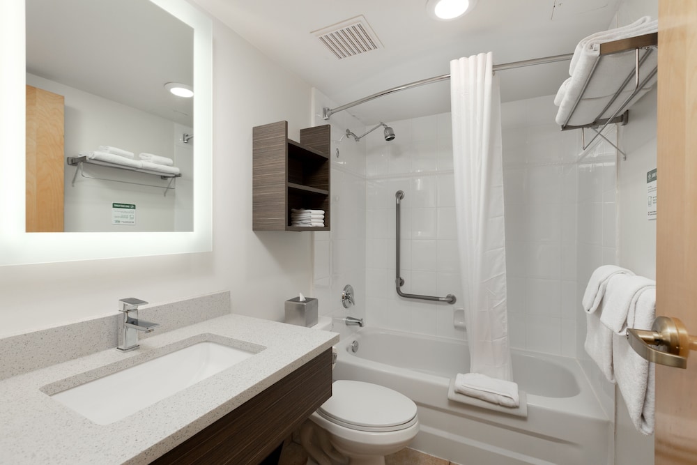 Grand Park Hotel & Suites Downtown Vancouver, Ascend Hotel Collection 23/63
