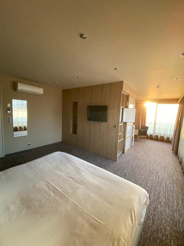 HOTEL BERO 11/45