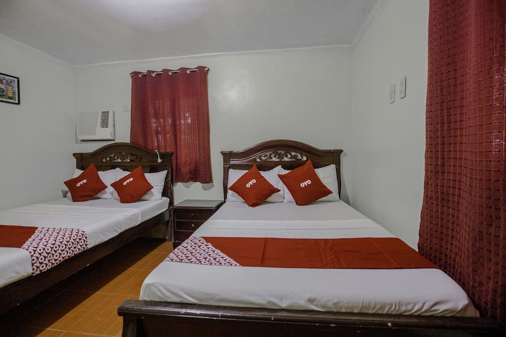 OYO 741 Sierra Travellers Inn 16/43
