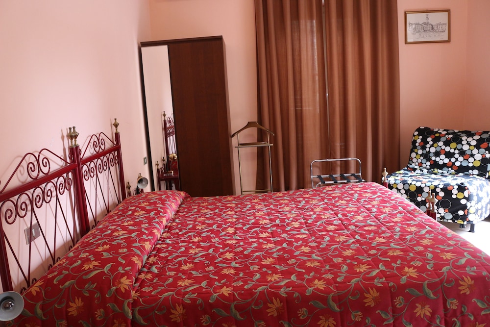 Hotel Italia 16/51