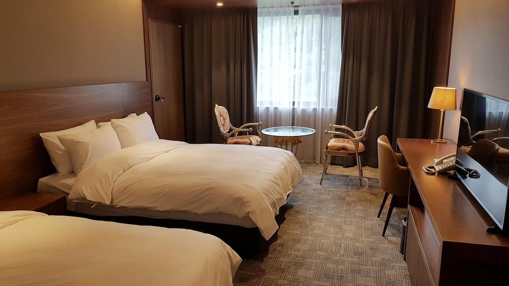 Mudeung Park Resort & Hotel 12/43