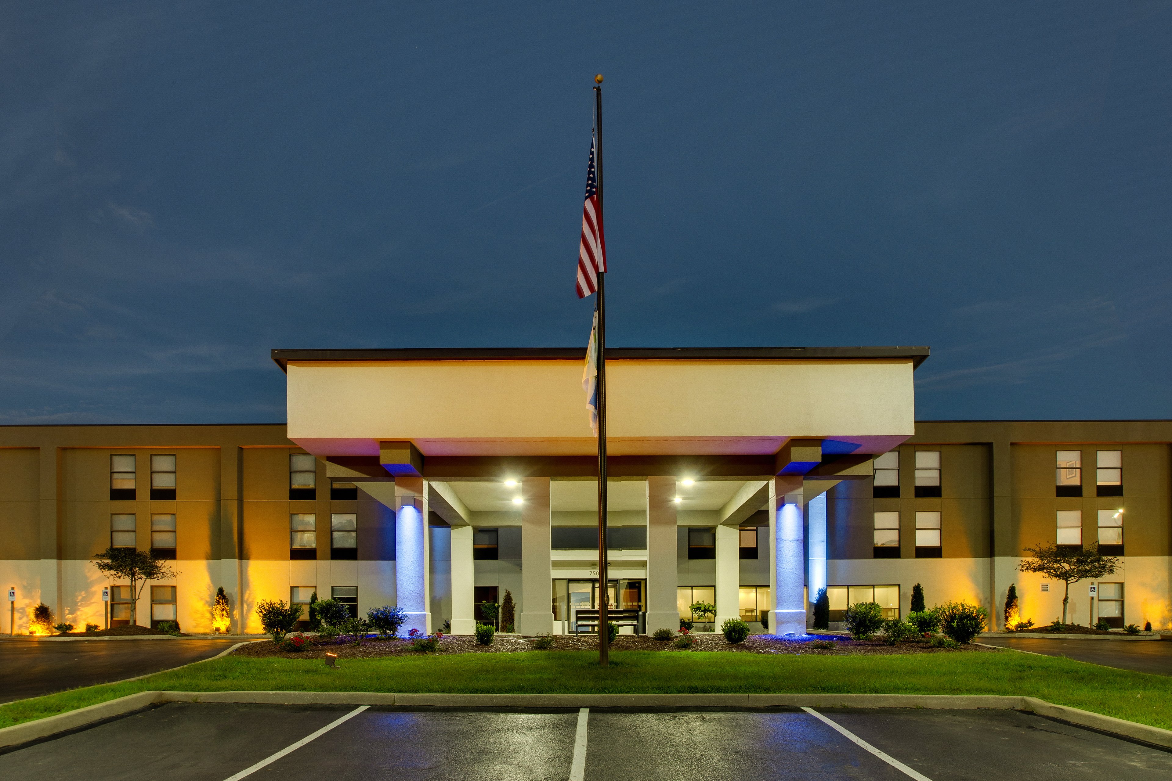Hampton Inn Horse Cave 2/60