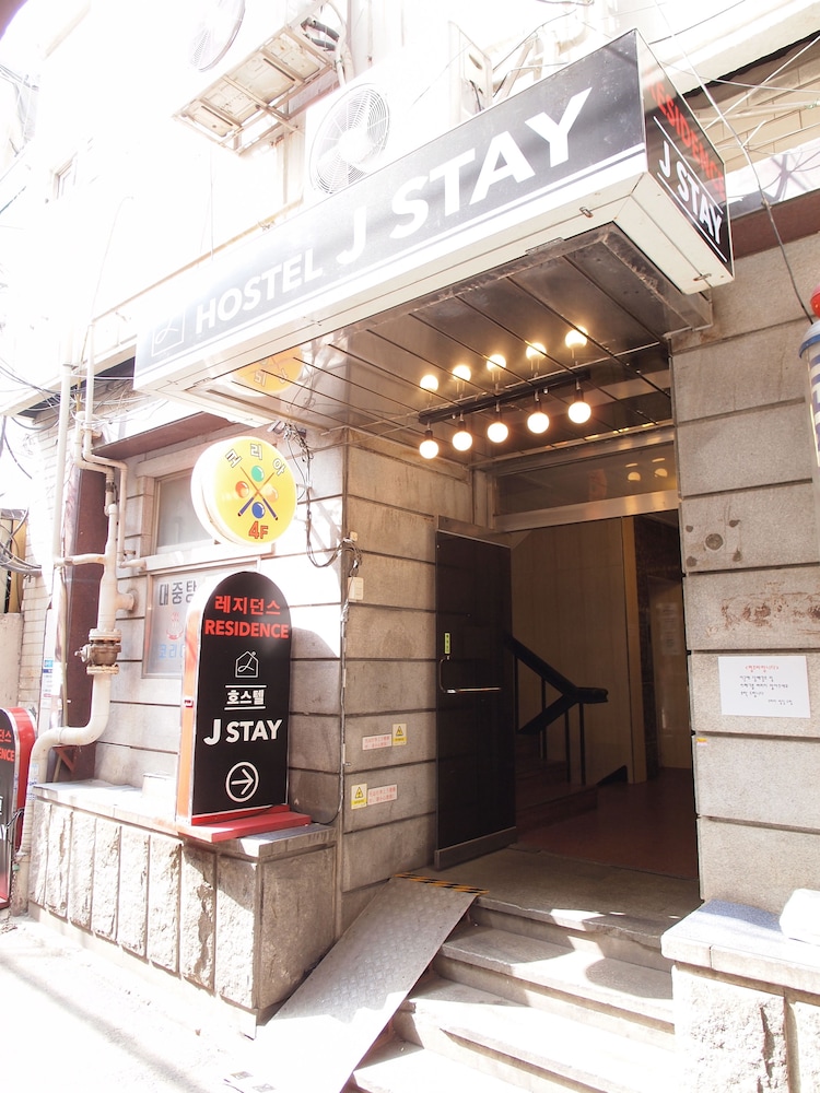 Hostel J Stay 3/36