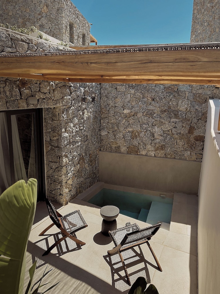 Anemelia Mykonos Hotel 2/50