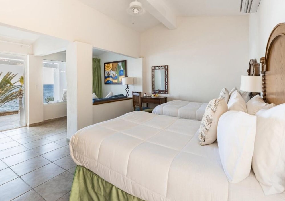 DELUXE, SUITE, DOUBLE BED