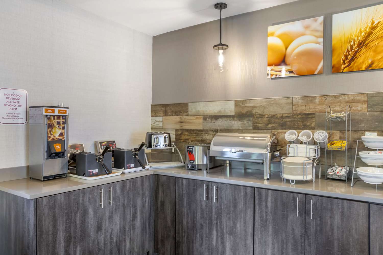 Comfort Suites Nashville Airport - BNA 9/52