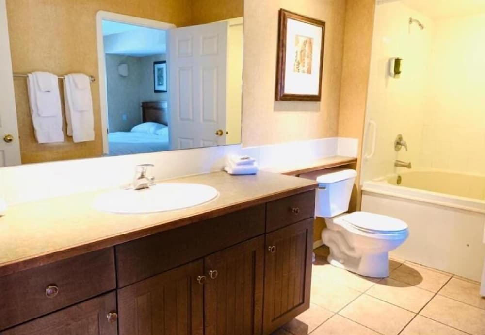 Mountain View Suites at Fairmont Hot Springs 21/63