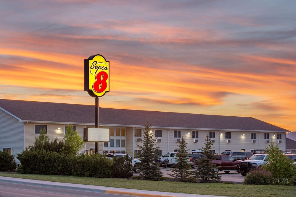 Super 8 by Wyndham Lewistown 31/51