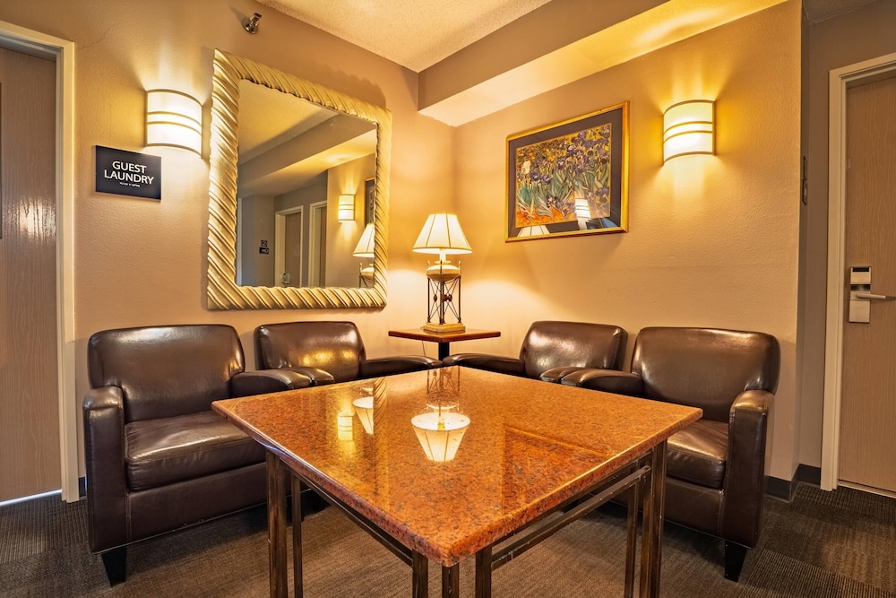 Motel6 Sidney, NE 46/60