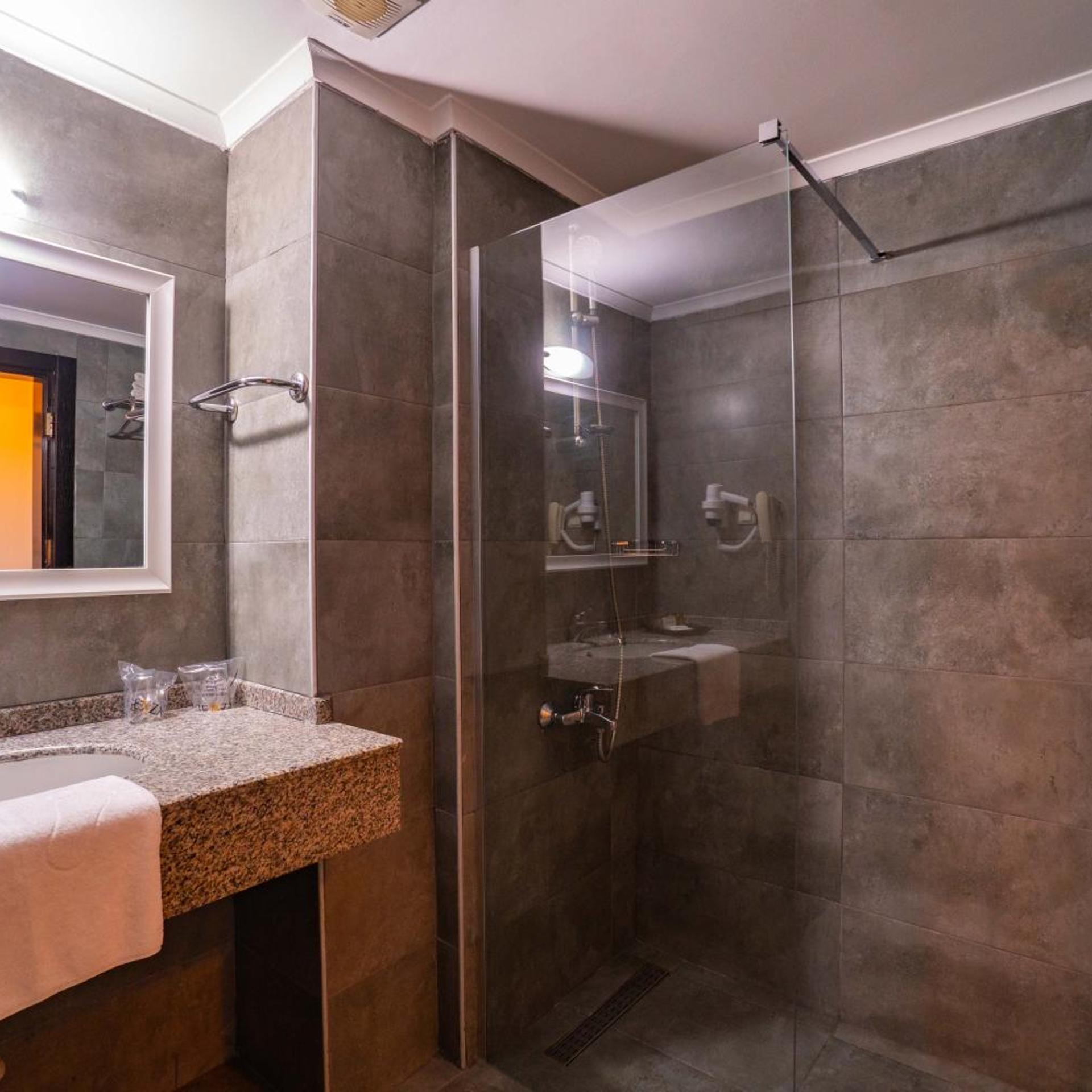 غرفة عائلية، SENZA Grand Santana Hotel 9/9