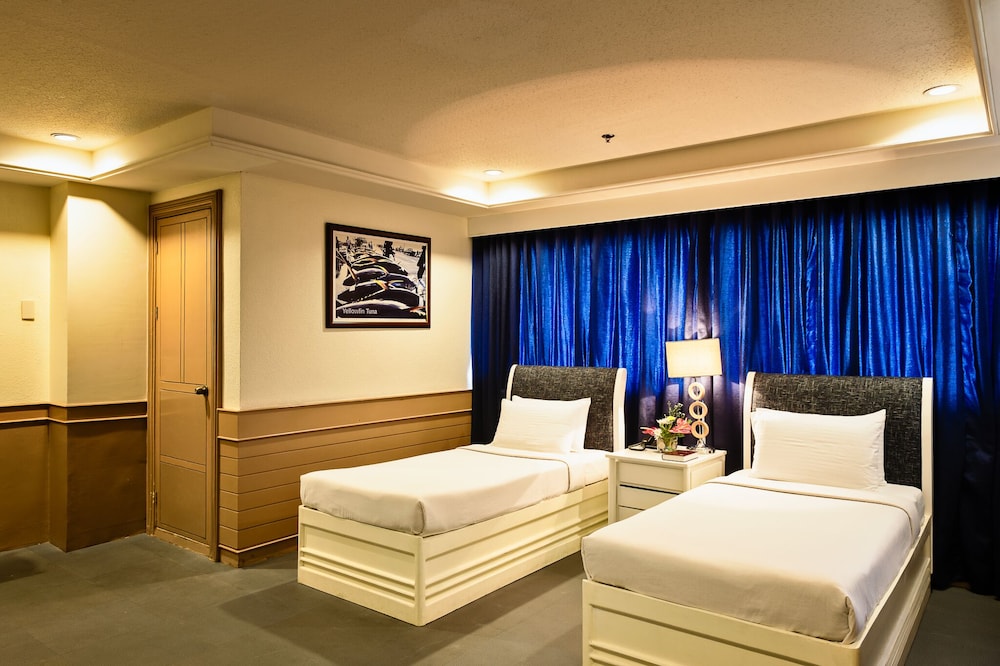 Anchor Hotel 20/42