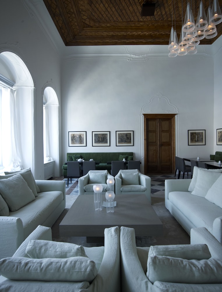 Hydrea Exclusive Hospitality 40/74