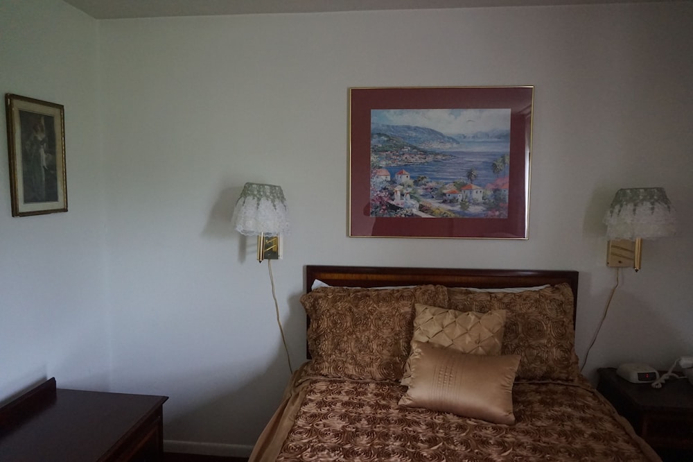 Bellevue Hotel & Suites 55/66