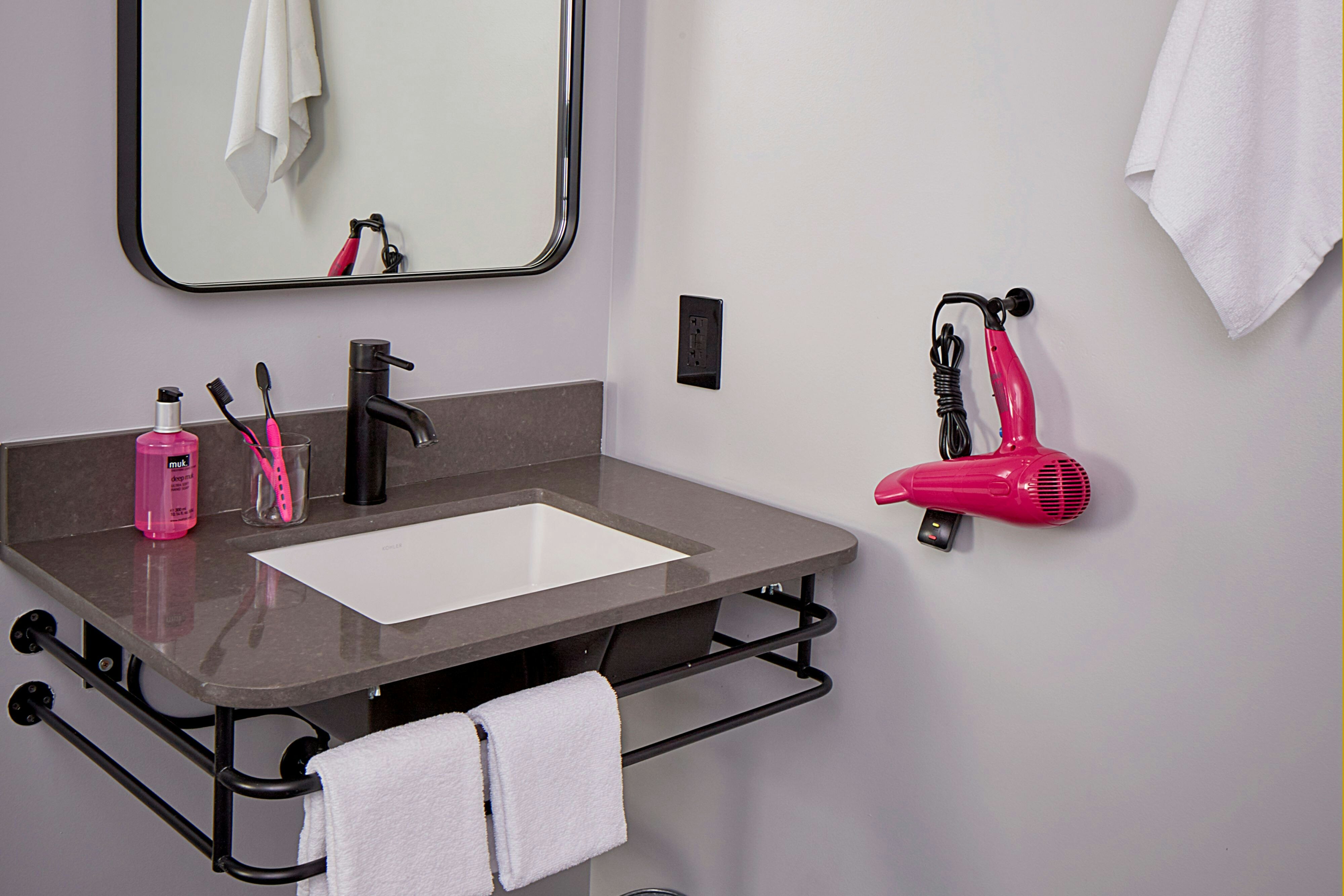 Moxy By Marriott Denver Cherry Creek 53/53