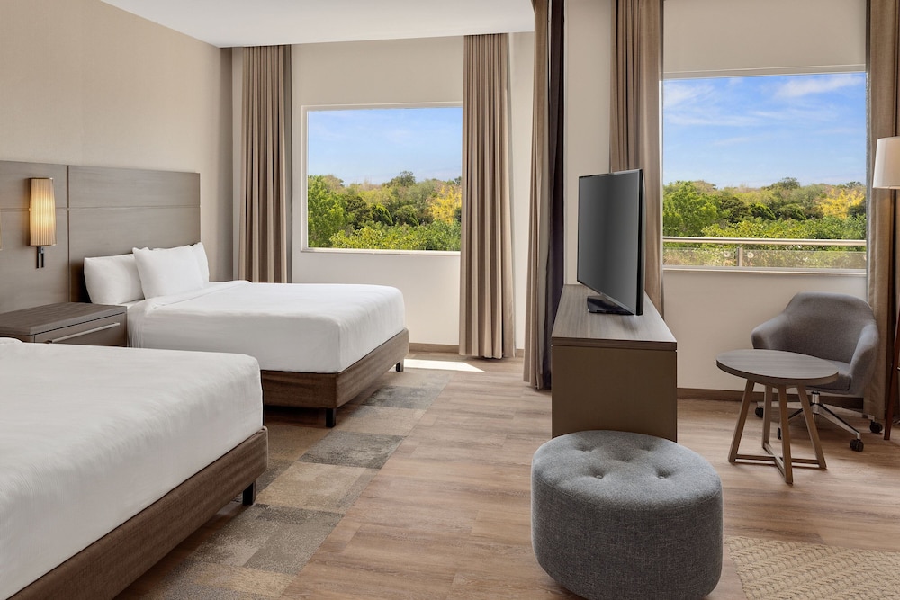 Residence Inn by Marriott Playa del Carmen 12/50